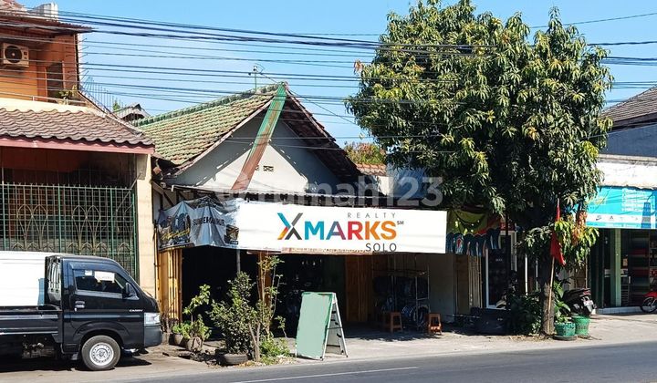 Dijual Ruang Usaha di Sumber Solo 1
