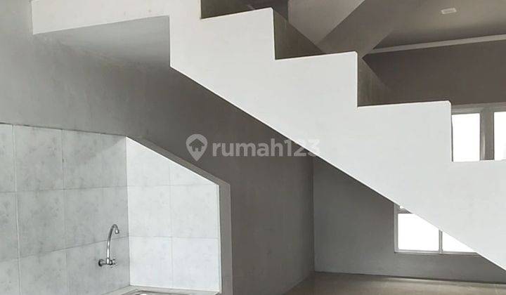 Dijual Rumah cantik minimalis 2 lt  di cluster Juanda Solo 2