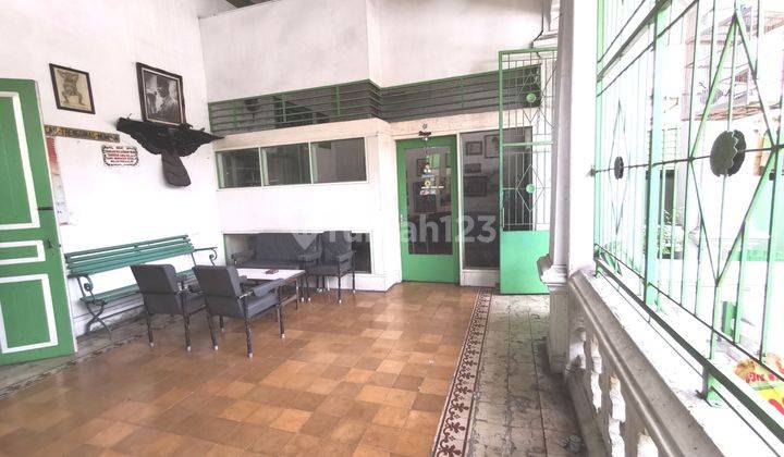 Dijual Rumah Kuno Hitung Tanah di Jl RE Martadinata Jebres Solo 1