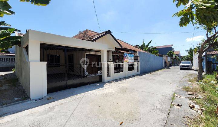 Dijual rumah nyaman di Karangasem Solo selangkah ke Colomadu 1