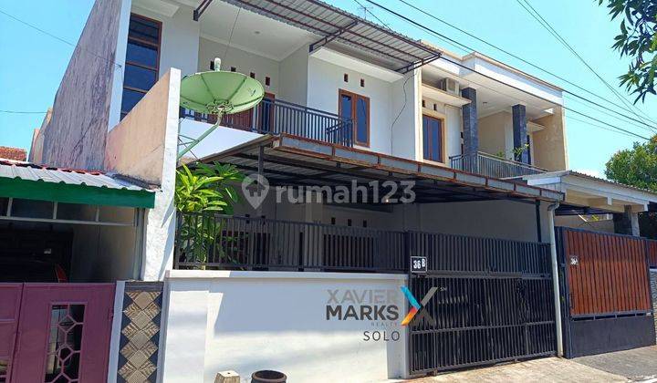 Dijual Rumah cantik 2 lt kamar 4+1 di Sumber Solo lingkungan nyaman 1