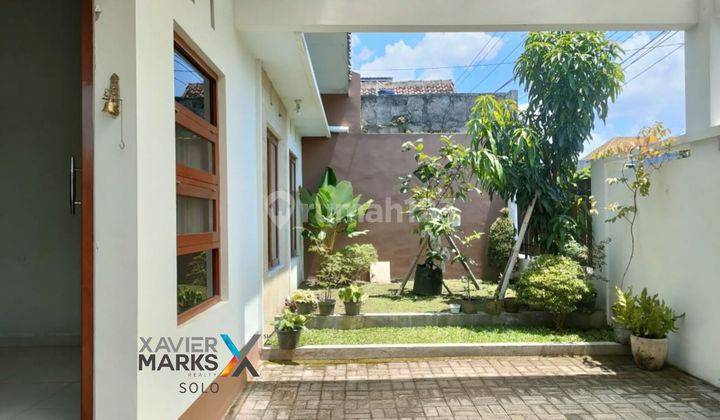 Dijual rumah nyaman hook di Singopuran Kartasura  1