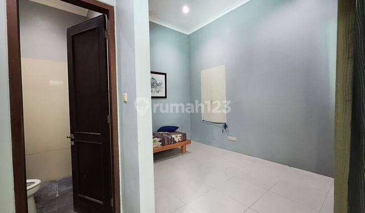 Rumah Villa Cantik plus swimming pool di Laweyan Solo 2