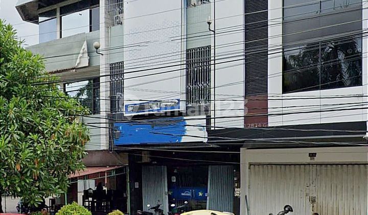 For Rent: 3.5-story ready-to-use shop house in Solobaru. 1