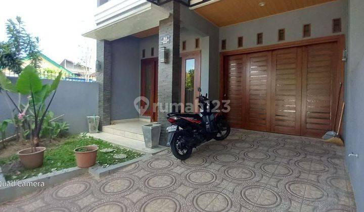 Rumah Cantik Siap Huni di Manahan Solo 1