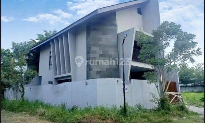 Rumah Mewah 2 lt Siap huni Modern Industrial di Solobaru 1