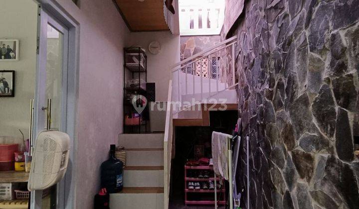 Rumah Cantik Minimalis Siap huni di Gentan 2