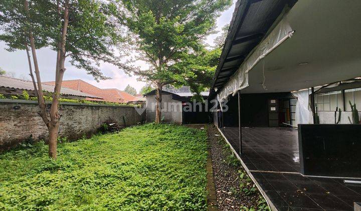 Ruang Usaha Lokasi 5 Menit Mall Paragon Solo 2