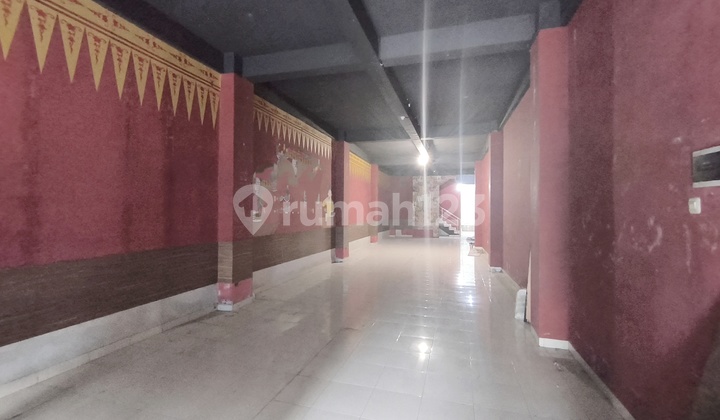 Ready-to-Use 2-Story Shop House in a Highly Strategic Location in Coyudan, Solo Ready-to-Use 2-Story Shop House in a Highly Strategic Location in Coyudan, Solo