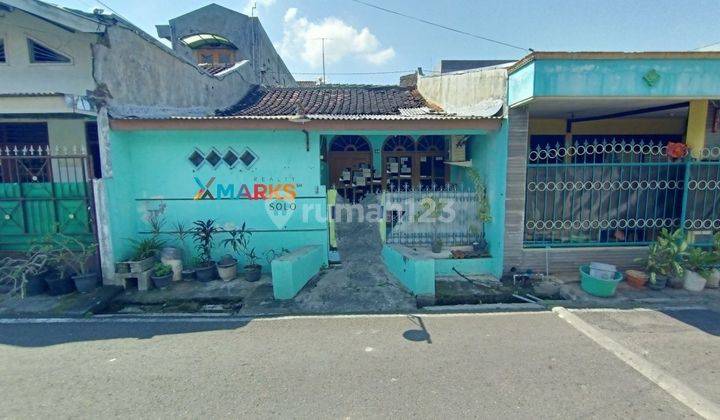 Rumah 1 menit jalan Jaya wijaya Mojosongo Solo 2