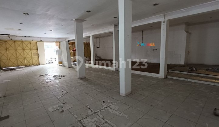 Ruang Usaha Dekat Pasar Gede Dan Balaikota Solo 2