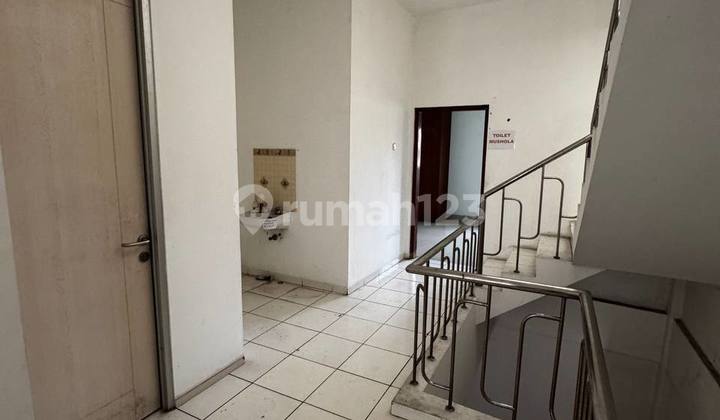 Ruko 3.5 Lantai Di Jalan Utama Solo Baru 1