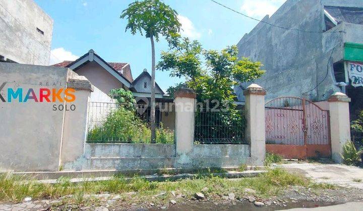 Rumah Hitung Tanah Di Solo Baru 1
