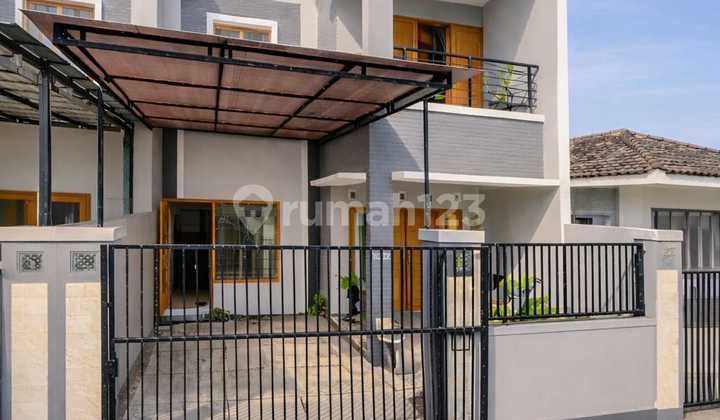 2-Storey House with Affordable Price in the City Center of Mangkubumen Solo