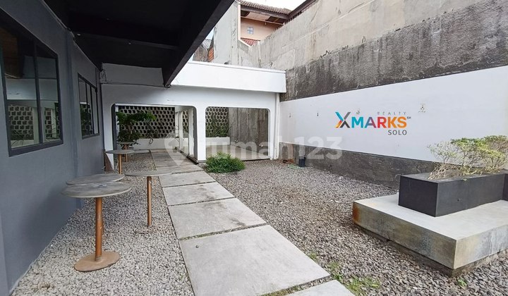 Ready-to-Use Strategic Location Business Space in Manahan Solo Ready-to-Use Strategic Location Business Space in Manahan Solo