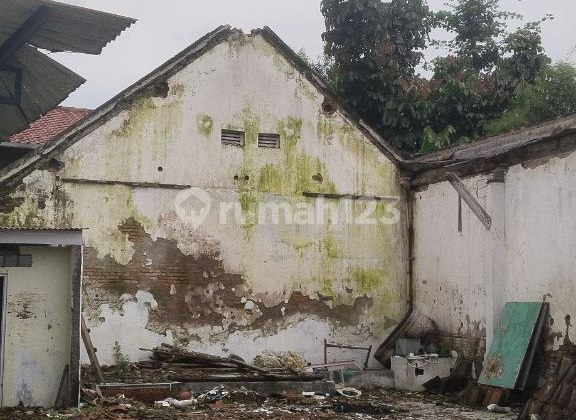 Non-Container Access Warehouse can be used as Business Space in Banjarsari Solo Non-Container Access Warehouse can be used as Business Space in Banjarsari Solo