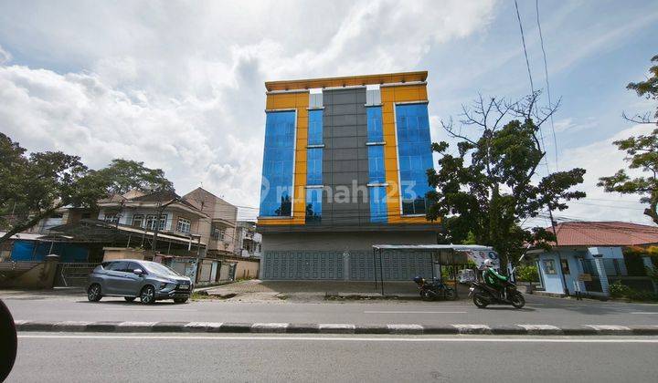 Disewakan Ruko Gandeng Jalan Kl. Yos Sudarso, Glugur Kota, Kec. Medan Barat 1