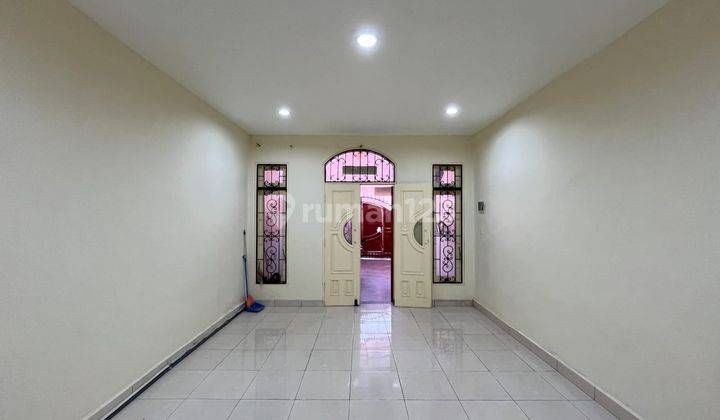 Dijual Rumah 2 Lantai Jalan Menjangan, Pandau Hulu Ii, Kota Medan 1