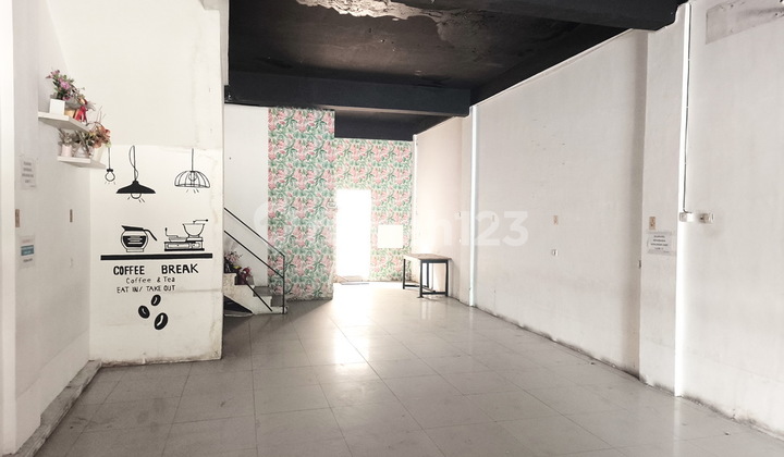 Disewakan Ruko Komplek Cemara Asri (Bundaran) Jalan Boulevard Raya sederetan Mixue 2