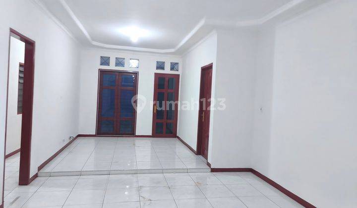 Disewa Villa Di Komplek Cemara Asri Medan - Jalan Cempaka 1