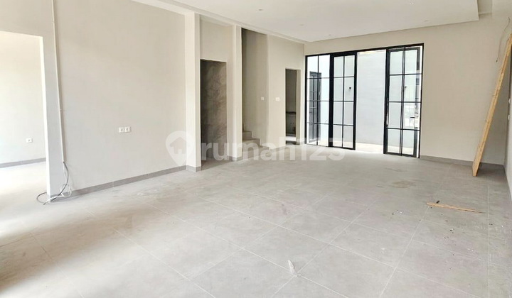 Dijual Villa  Komplek Citraland Medan, Singapore Of Medan Cluster Clarke Quay 2