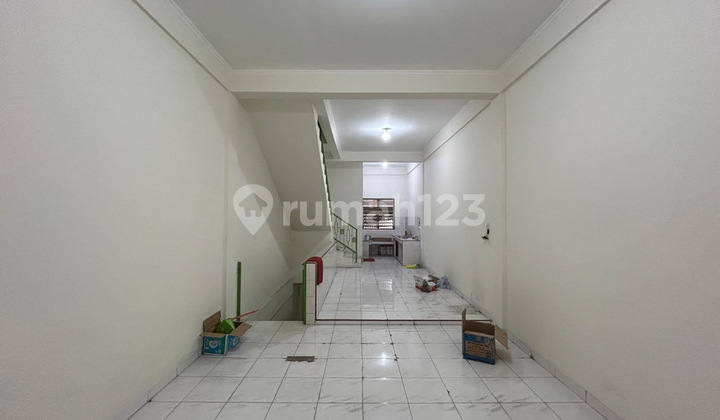 Disewakan Ruko 3 Lantai Deket Pusat Perbelanjaan Mmtc Disewakan Ruko 3 Lantai Deket Pusat Perbelanjaan Mmtc