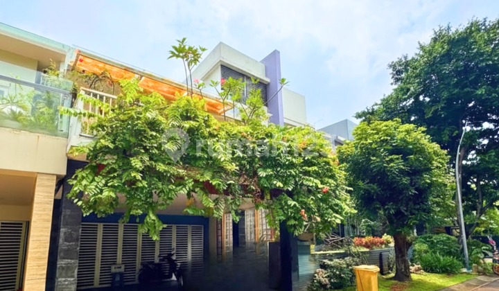 Luxury House Kebayoran - Bintaro Jaya, South Tangerang