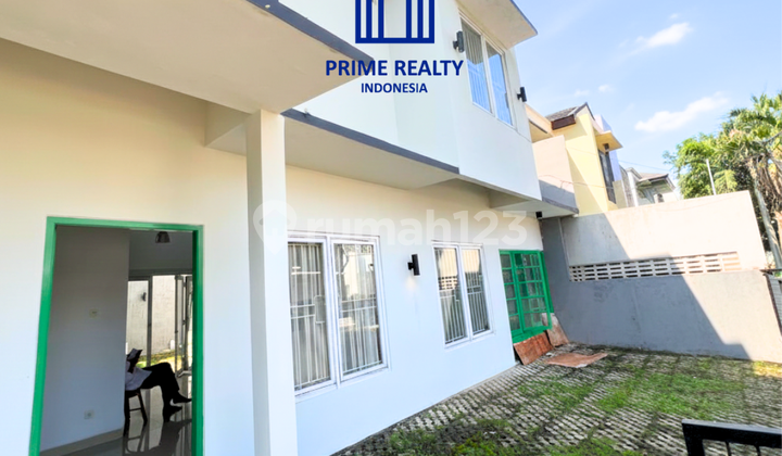 Ready-to-Occupy House in Bintaro Jaya Sector 9