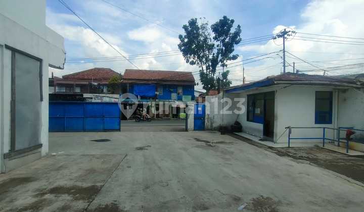 Gudang di Moh. Toha