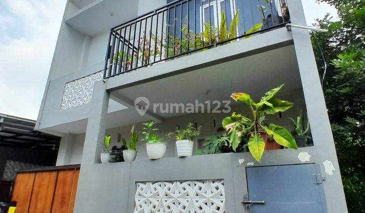 Rumah Cantik 2 Lantai Dekat Jogjabay Rumah Shm 2