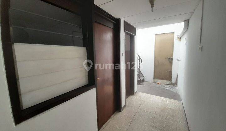 Rumah Sayap BKR / Moch Ramdhan Lokasi strategis 15