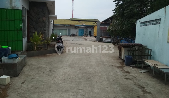 Gudang dan Kantor Sayap Terusan Pasir Koja Akses Truk Fuso 2