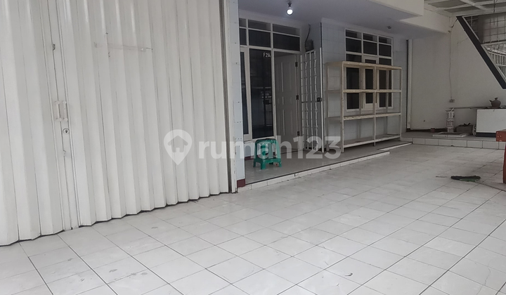 Large House Taman Cibaduyut Indah Strategic Location Suitable for Office