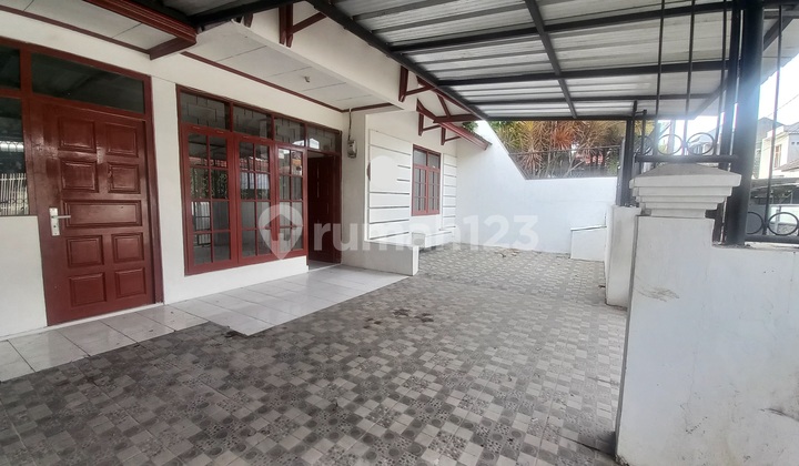 Cibasuyut Indah Garden House, Strategic Location, Comfortable Environment