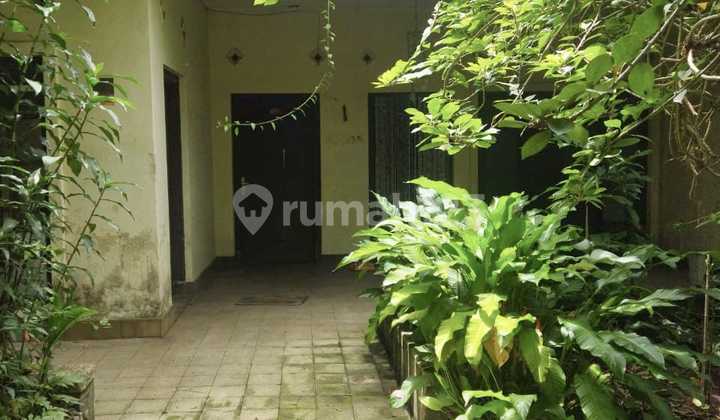Rumah Besar Strategis Sayap Dago Cocok untuk Tempat Usaha 2
