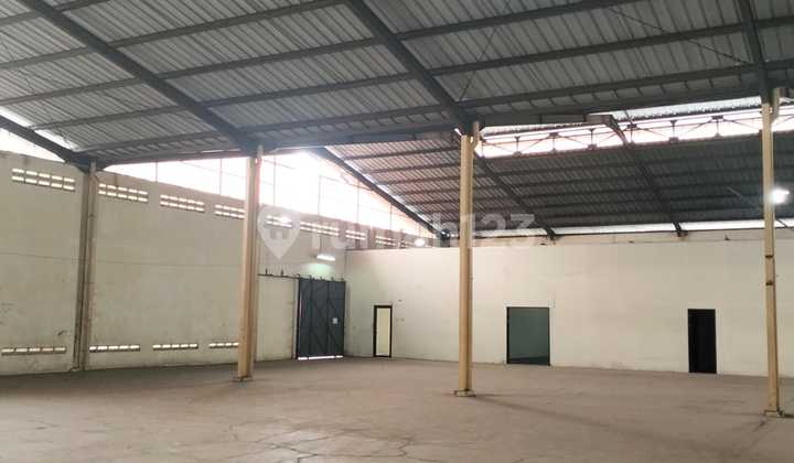 Gudang Besar Soekarnohatta Mainroad Lokasi Strategis