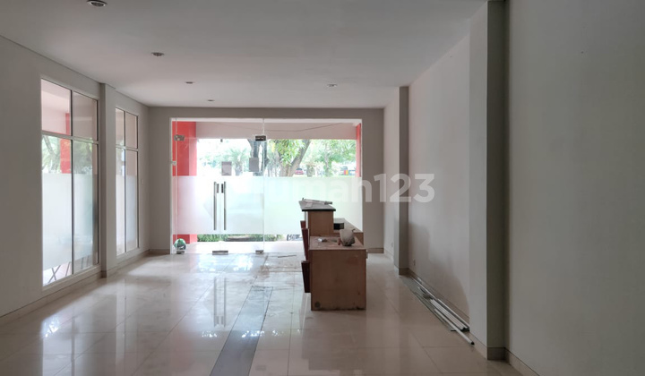  Dijual Ruko Siap Pakai Terawat Di Kota Baru Parahyangan Bandung , Padalarang 1
