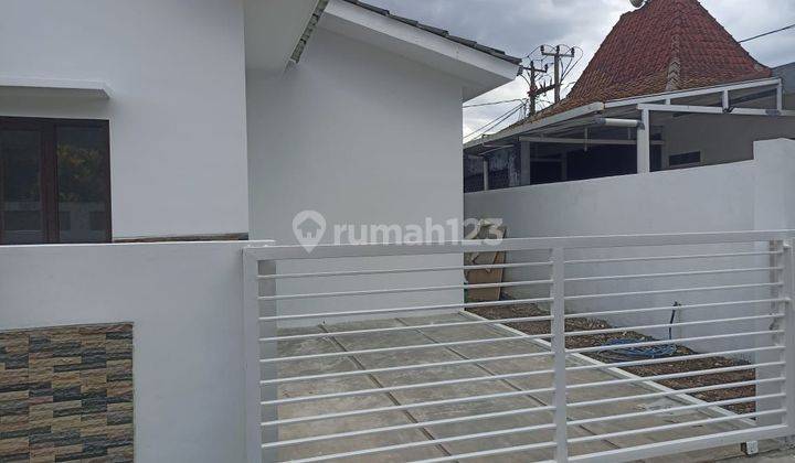 Jual Rumah Baru Strategis Siap Huni Dekat Miko Mall Kopo  1