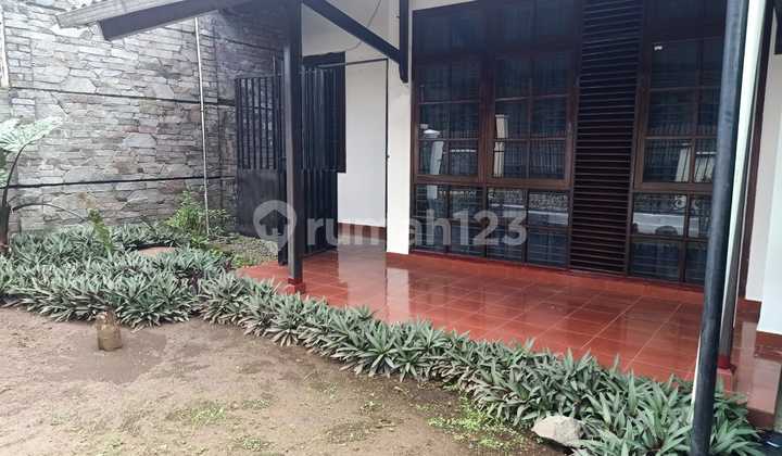 Rumah Asri Sayap Pastur 1 Lantai Siap Huni 
