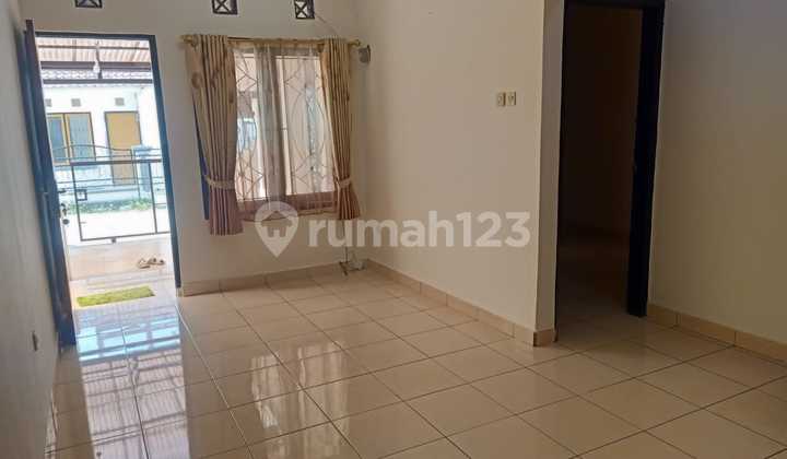 1 Story Cozy Unfurnished House in Upper Sariwangi