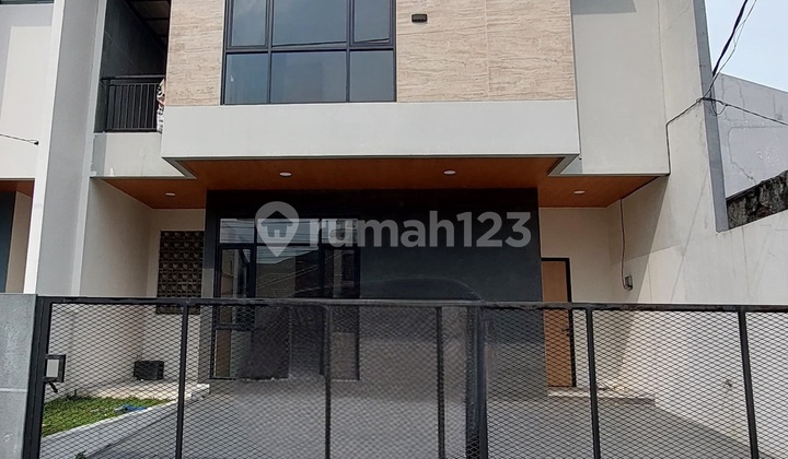 Rumah Baru Sayap Buah Batu Kompleks Sekelimus Siap Huni