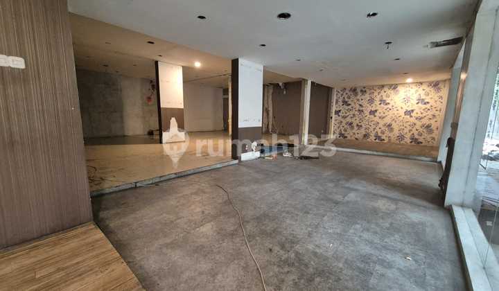 Ruang Usaha Blong Satu Lantai Siap Pakai di Mainroad Sukajadi