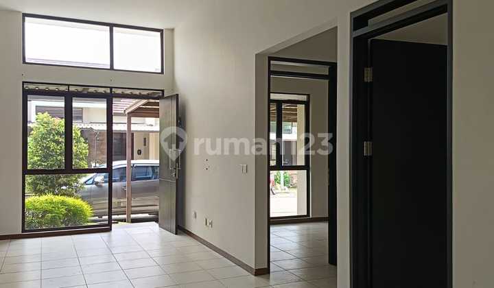 Simakirana Ready-to-Live House with Full Back and Canopy Ready to Live