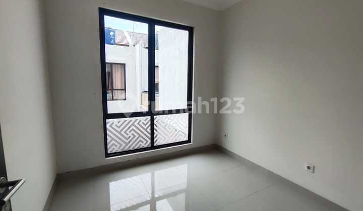 Rumah, 1 Lantai, di Podomoro Park Bandung 2