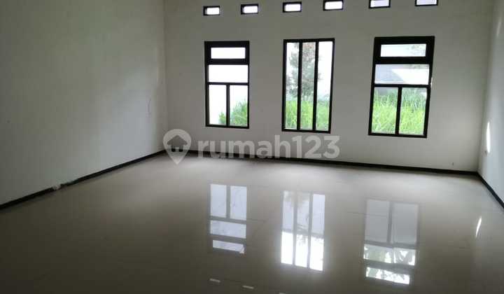 Rumah Bagus Siap Huni di Setramurni Tengah Bandung 2