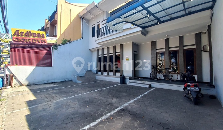 Ruko Bagus Parkir Luas di Taman Kopo Indah 1  
Kopo Bandung