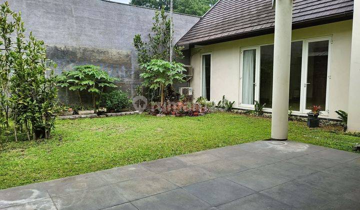 Rumah Luxs Istimewa di Cipaganti Bandung 2