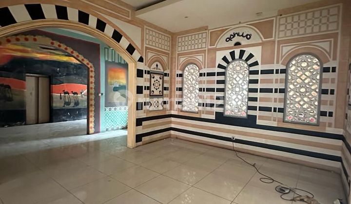 Ruang Usaha Strategis Tengah Kota di Sayap Riau Bandung Ruang Usaha Strategis Tengah Kota di Sayap Riau Bandung