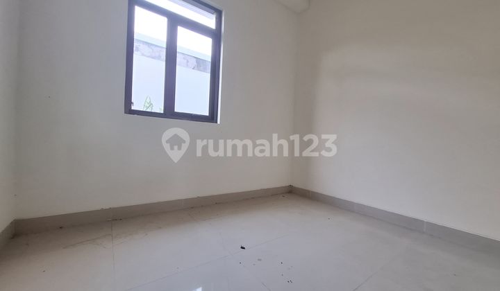 Affordable Hook Houses at Padmagriya Podomoro 2