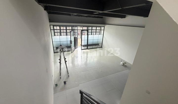 Strategic Wing Bkr Shop House